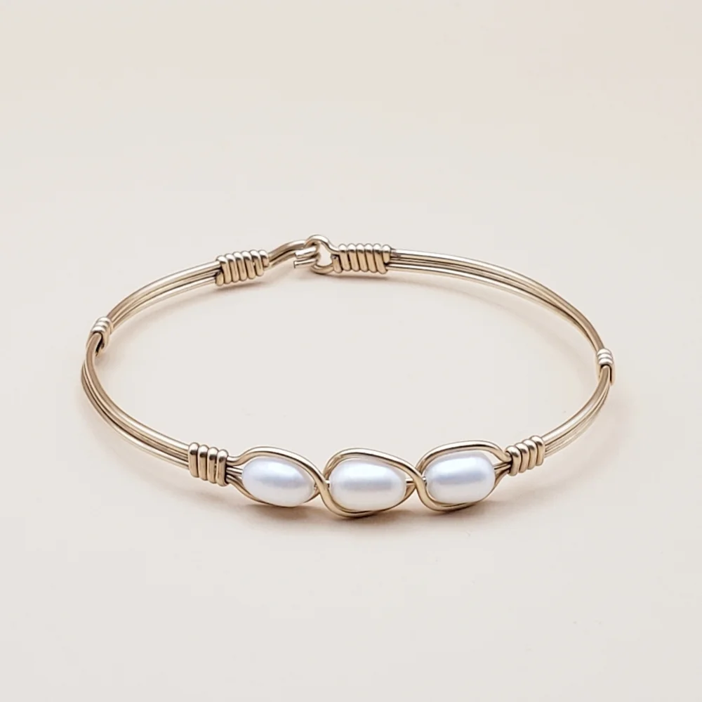 Beautiful 3 Freshwater Pearl Gold Bangle - Picture 10 of 10